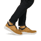 Gelbe Rieker Herren Slipper B7371-68 mit einem Gummizug sowie Komfortweite G 1/2. Schuh am Fuß.