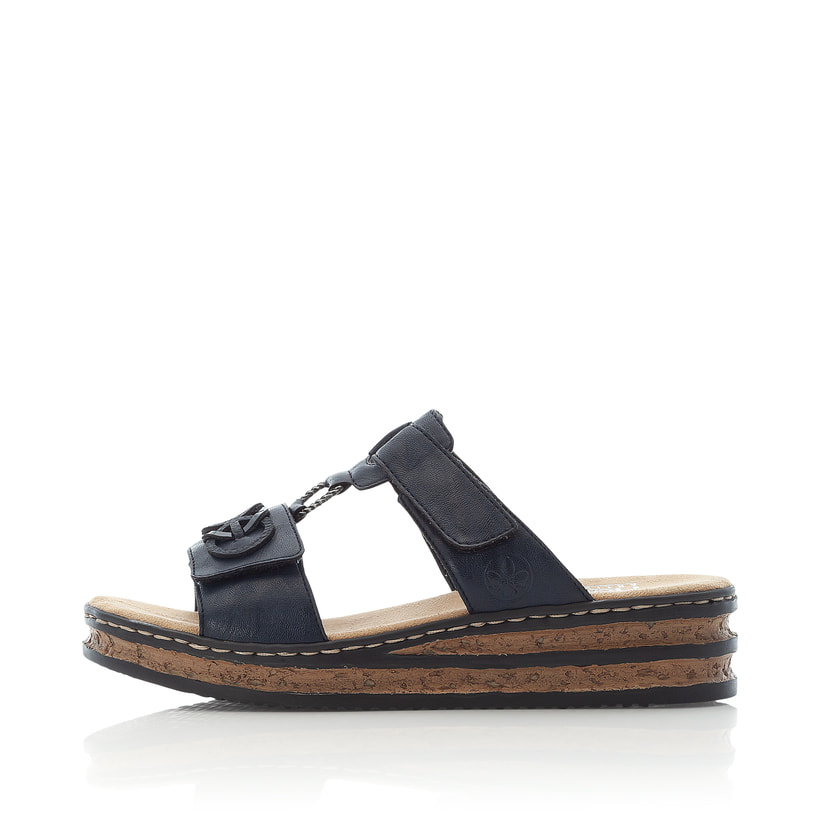 Blaue Rieker Damen Pantoletten 62936-14 mit einem Klettverschluss. Schuh Außenseite.