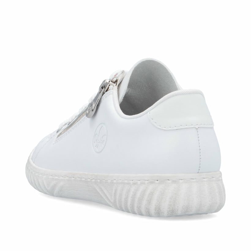 Baskets basses Rieker blanches pour femme N0900-81 en cuir lisse. Chaussure vue de l'arrière.
