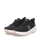Schwarze Rieker Sport Damen Sneaker Low W4301-00. Schuhpaar seitlich schräg.