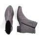 Graue Rieker Damen Stiefeletten Y0741-45 mit Zierelement sowie Reißverschluss. Schuh von oben, liegend.
