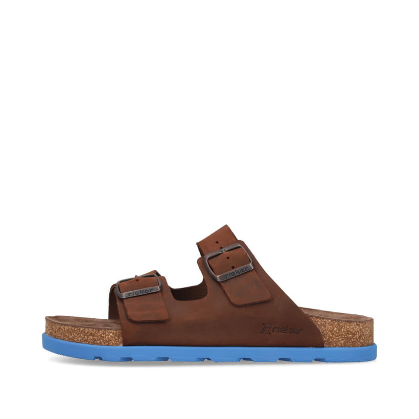 Braune Rieker Herren Pantoletten 21190-28 aus Rauleder mit farbiger Sohle. Schuh Außenseite.
