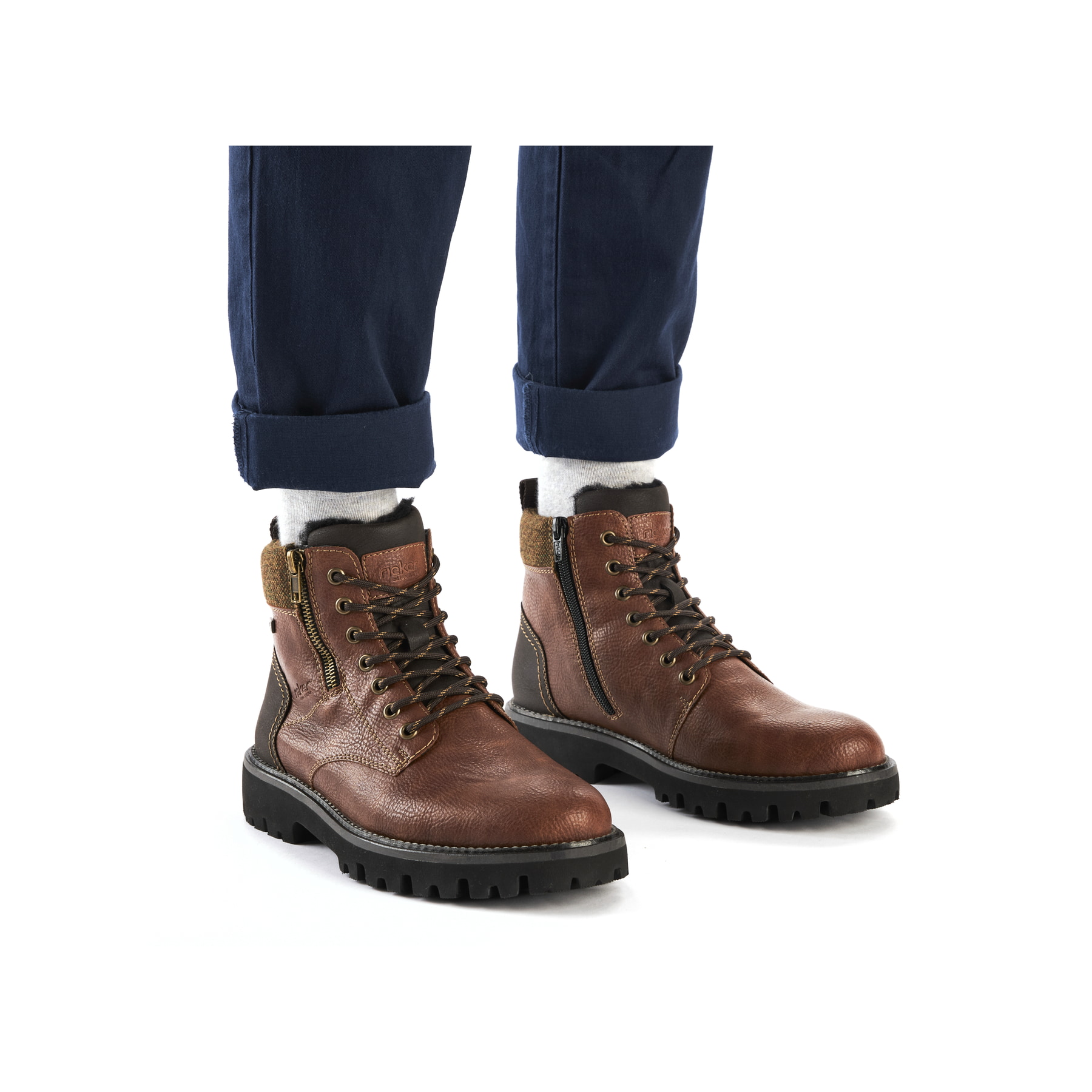 Bottes à lacets Rieker marron pour homme 30410-24 avec membrane RiekerTEX. Chaussure au pied.