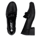 Schwarze Rieker Damen Loafer 41660-00 mit Deko-Kette sowie einem Gummizug. Schuh von oben, liegend.