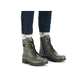 
Graugrüne Rieker Damen Biker Boots 78510-54 mit Schnürung und Reißverschluss. Schuh am Fuß