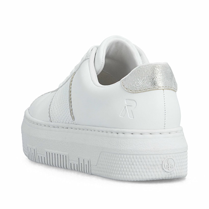Baskets basses Rieker blanches pour femme M1910-80 avec lacets. Chaussure vue de l'arrière.