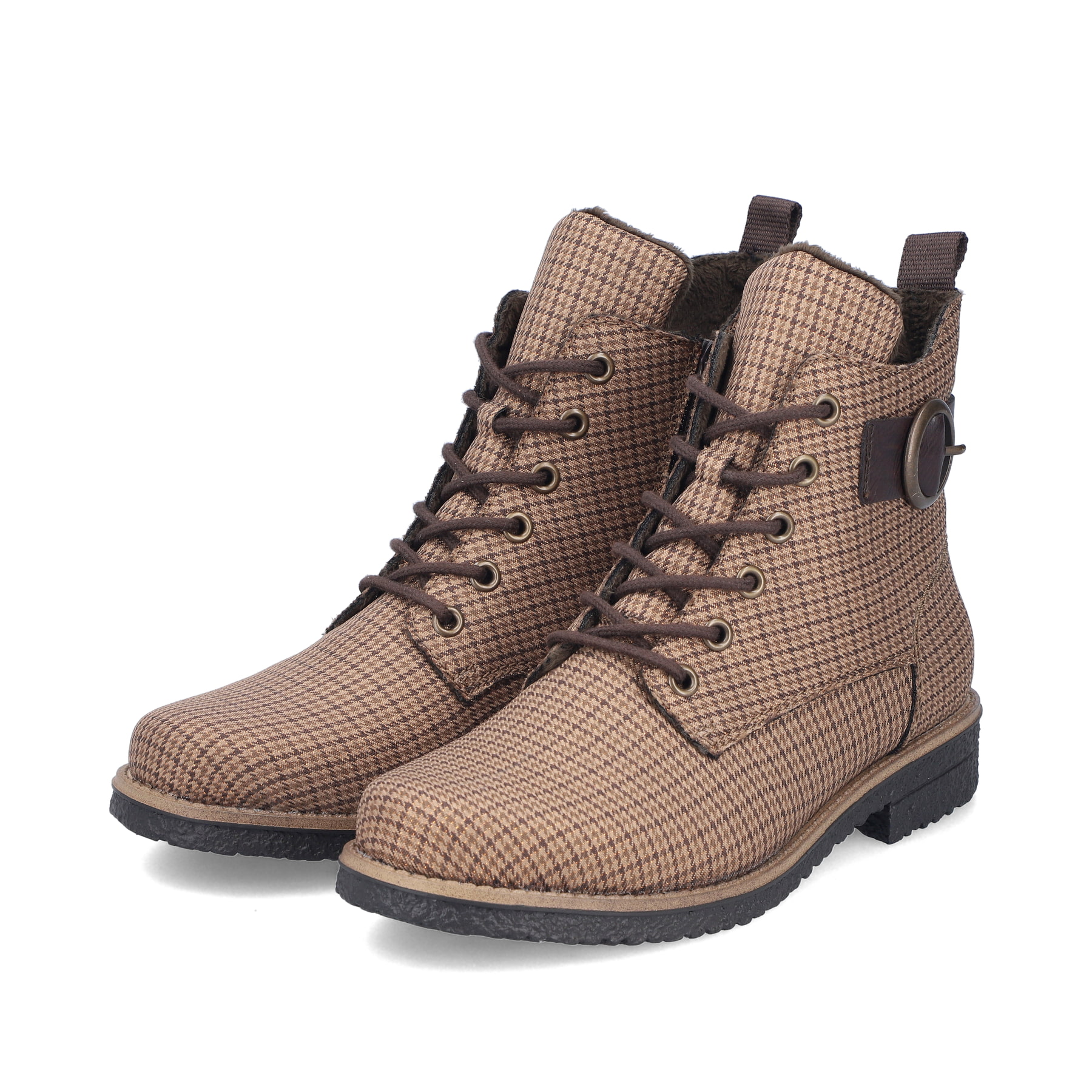 Beige Rieker Damen Schnürstiefel 73520-64 mit Deko-Schnalle. Schuhpaar seitlich schräg.