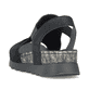 Schwarze Rieker Damen Riemchensandalen 64463-01 mit modischen Raffungen. Schuh von hinten.