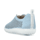 Blaue Rieker Damen Slipper 52866-10, Barfußschuhe in Löcheroptik mit Gummizug. Schuh von hinten.