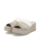 Beige vegane Rieker Damen Pantoletten 68092-62 mit einer extra weichen Decksohle. Schuhpaar seitlich schräg.
