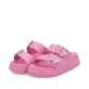 Rosane Rieker Damen Pantoletten P2180-34 mit Schnallen sowie ultraleichter Sohle. Schuhpaar seitlich schräg.