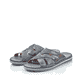 Blaue Rieker Herren Pantoletten 21599-14 mit Komfortweite G sowie leichter Sohle. Schuhpaar seitlich schräg.