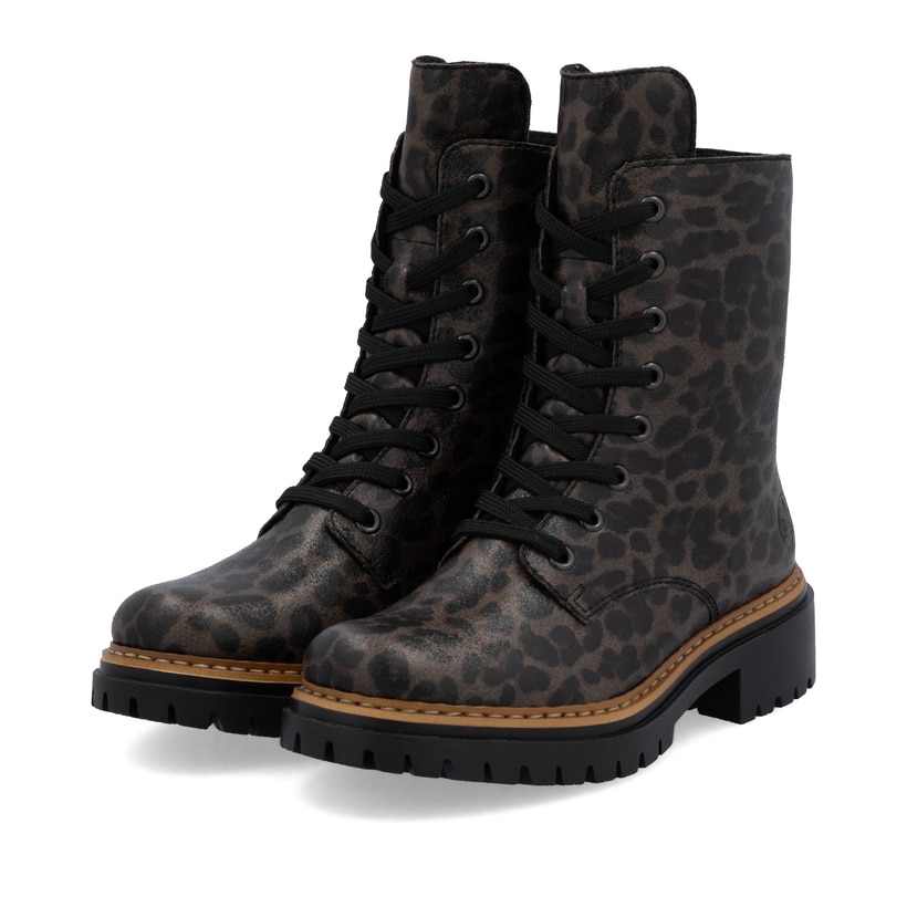 Vegane, dunkelgraue Rieker Damen Biker Boots 72627-90 mit einem Reißverschluss. Schuhpaar seitlich schräg.