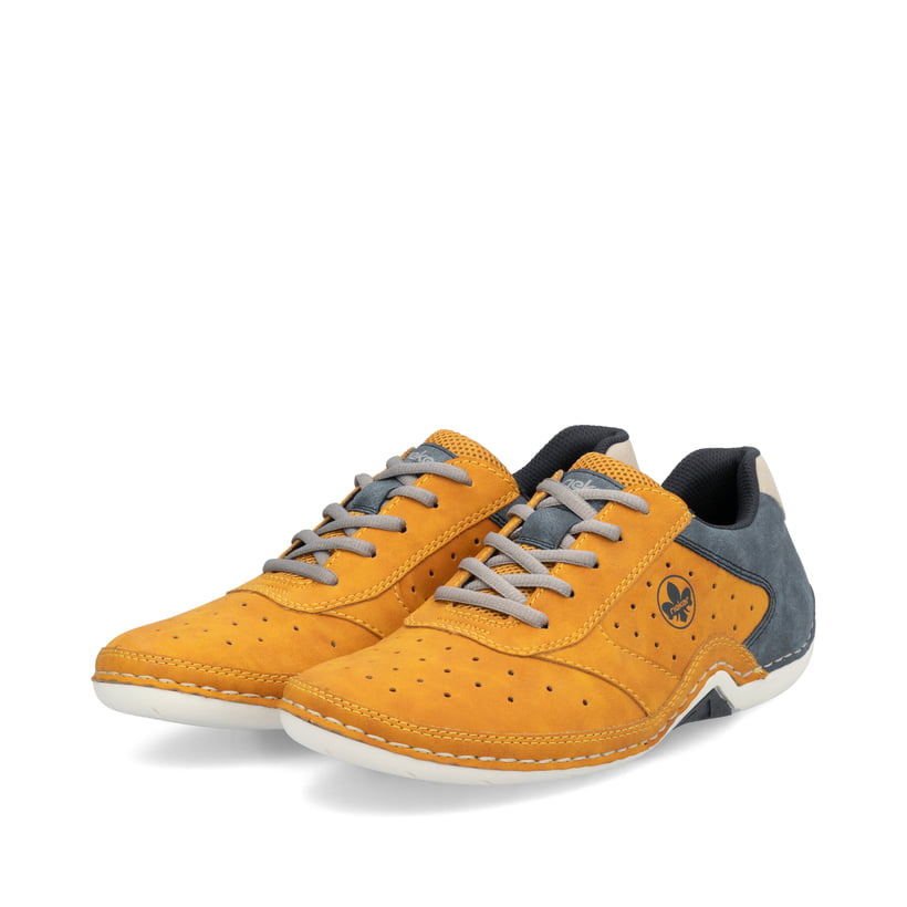 Gelbe Rieker Herren Schnürschuhe 07506-68, Barfußschuhe mit Komfortweite G 1/2. Schuhpaar seitlich schräg.