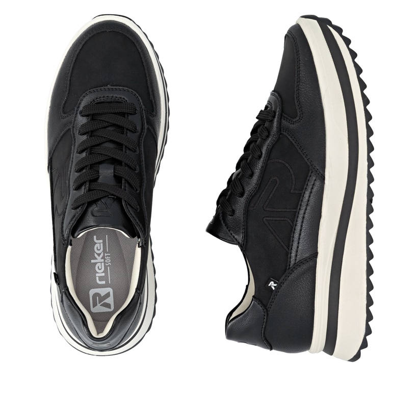 Schwarze Rieker Damen Sneaker Low W3800-00 aus Glattleder mit einer Schnürung. Schuh von oben, liegend.