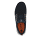 Blaue Rieker Herren Slipper B7796-14 mit einem Gummizug sowie Komfortweite G 1/2. Schuh von oben.