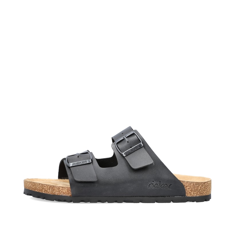 Schwarze Rieker Herren Pantoletten 22190-01 mit Schnallen sowie der Extraweite H. Schuh Außenseite.