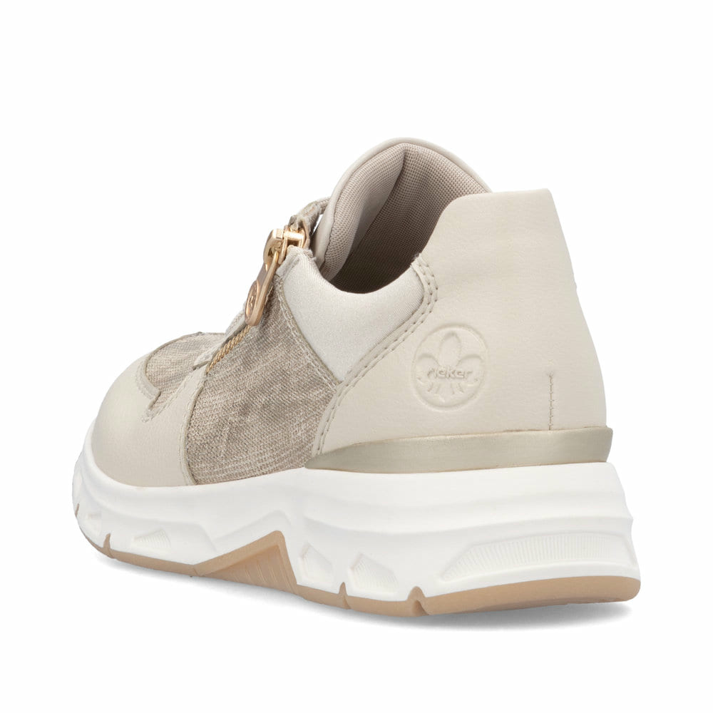 Beige Rieker Damen Sneaker Low 48101-60 aus Glattleder mit einem Reißverschluss. Schuh von hinten.
