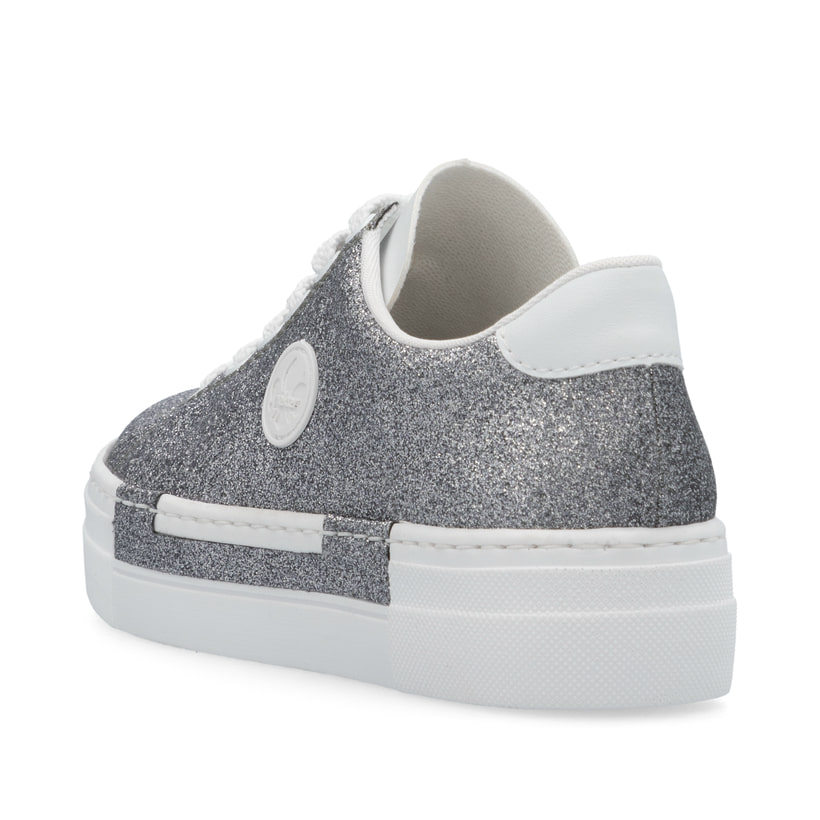 Baskets basses Rieker argent pour femme N49W1-91 avec lacets. Chaussure vue de l'arrière.