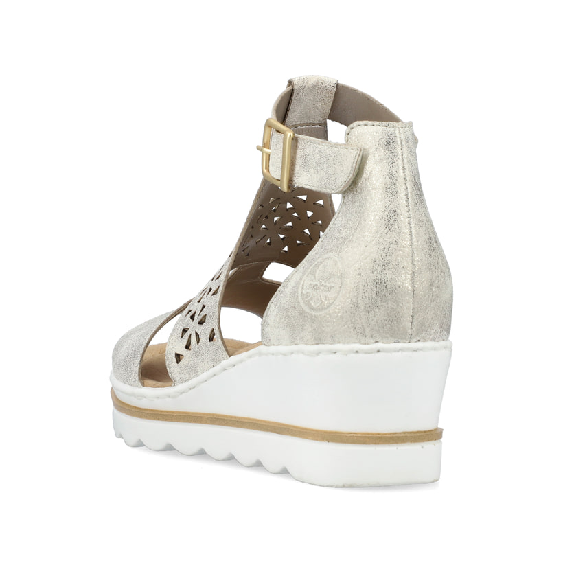 Silberne Rieker Keilsandaletten 67481-60 mit Klettverschluss sowie Löcheroptik. Schuh von hinten.