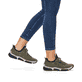Mocassins Rieker verts pour femme 45973-54 avec bande élastique. Chaussure au pied.