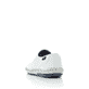 Weiße Rieker Herren Slipper B4551-81 mit einem Gummizug sowie Komfortweite G 1/2. Schuh von hinten.