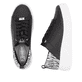 Schwarze Rieker Damen Sneaker Low W2602-02 mit einer Schnürung. Schuh von oben, liegend.