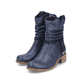 Pazifikblaue Rieker Damen Kurzstiefel 76584-14 mit modischer Kordel. Schuhpaar seitlich schräg.