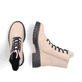 
Vanillebeige Rieker Damen Biker Boots 72634-60 mit Schnürung und Reißverschluss. Schuhpaar von oben.