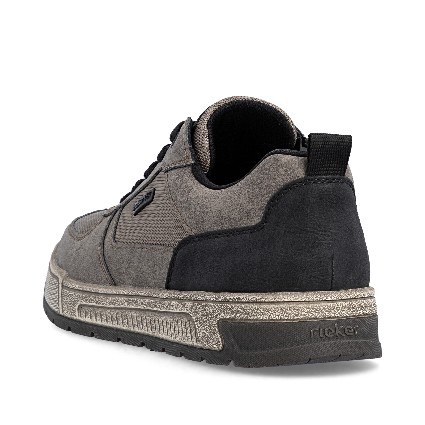 Graue Rieker Herren Sneaker Low 36000-64 mit wasserabweisender RiekerTEX-Membran. Schuh von hinten.