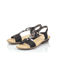 Schwarze Rieker Riemchensandaletten 63453-00 mit Gummizug sowie griffiger Sohle. Schuhpaar seitlich schräg.
