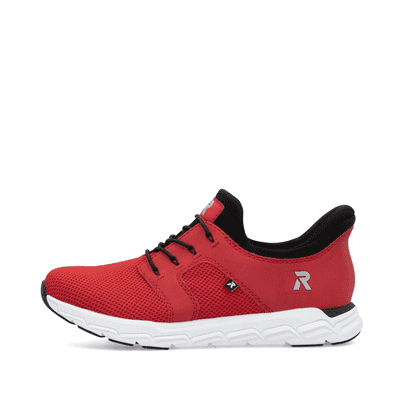 Rote Rieker Damen Slipper M9050-33 mit Gummizug sowie einer super leichten Sohle. Schuh Außenseite.