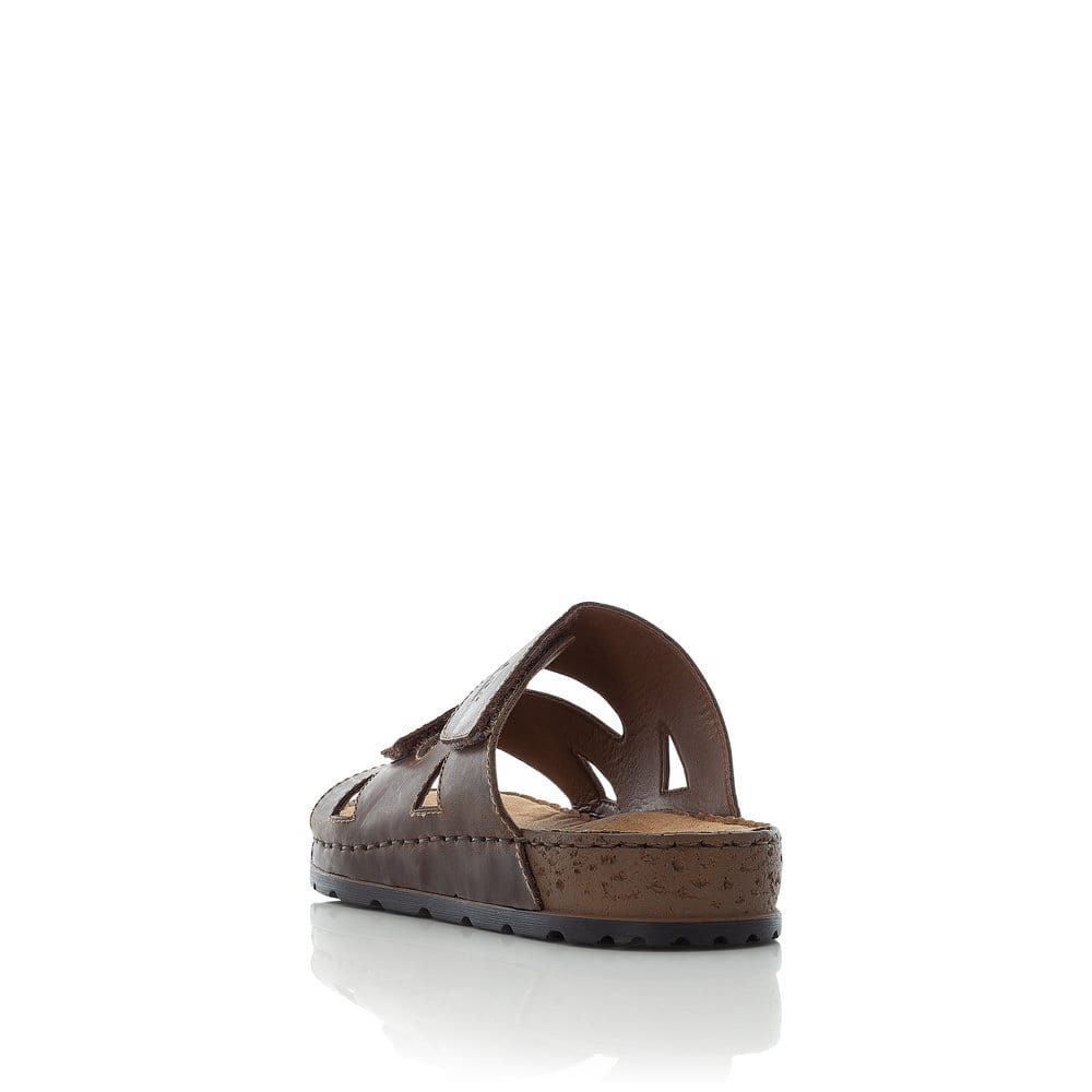 Braune Rieker Herren Pantoletten 25691-25 aus Rauleder mit einem Klettverschluss. Schuh von hinten.