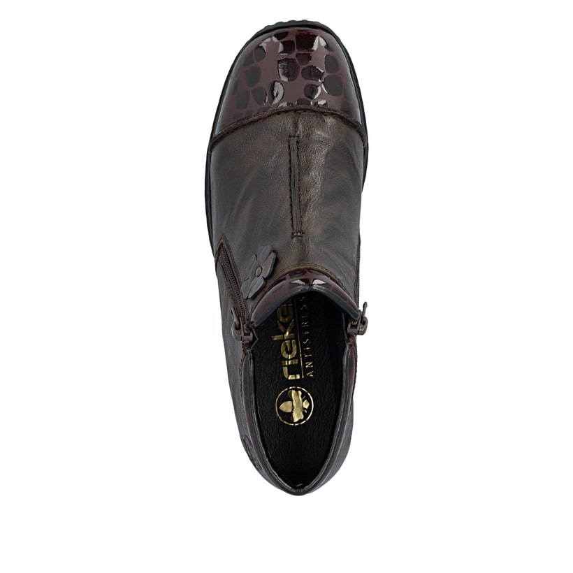 Dunkelbraune Rieker Damen Kurzstiefel 58388-26 aus Glattleder. Schuh von oben.