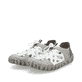 Weiße Rieker Damen Slipper L0358-80 mit Gummizug sowie extra weicher Decksohle. Schuhpaar seitlich schräg.