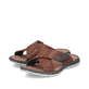 Braune Rieker Herren Pantoletten 25151-24 aus Glattleder mit Klettverschluss. Schuhpaar seitlich schräg.