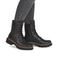 Biker Boots Rieker multicolores pour femme 72627-90 avec imprimé léopard. Chaussure au pied.