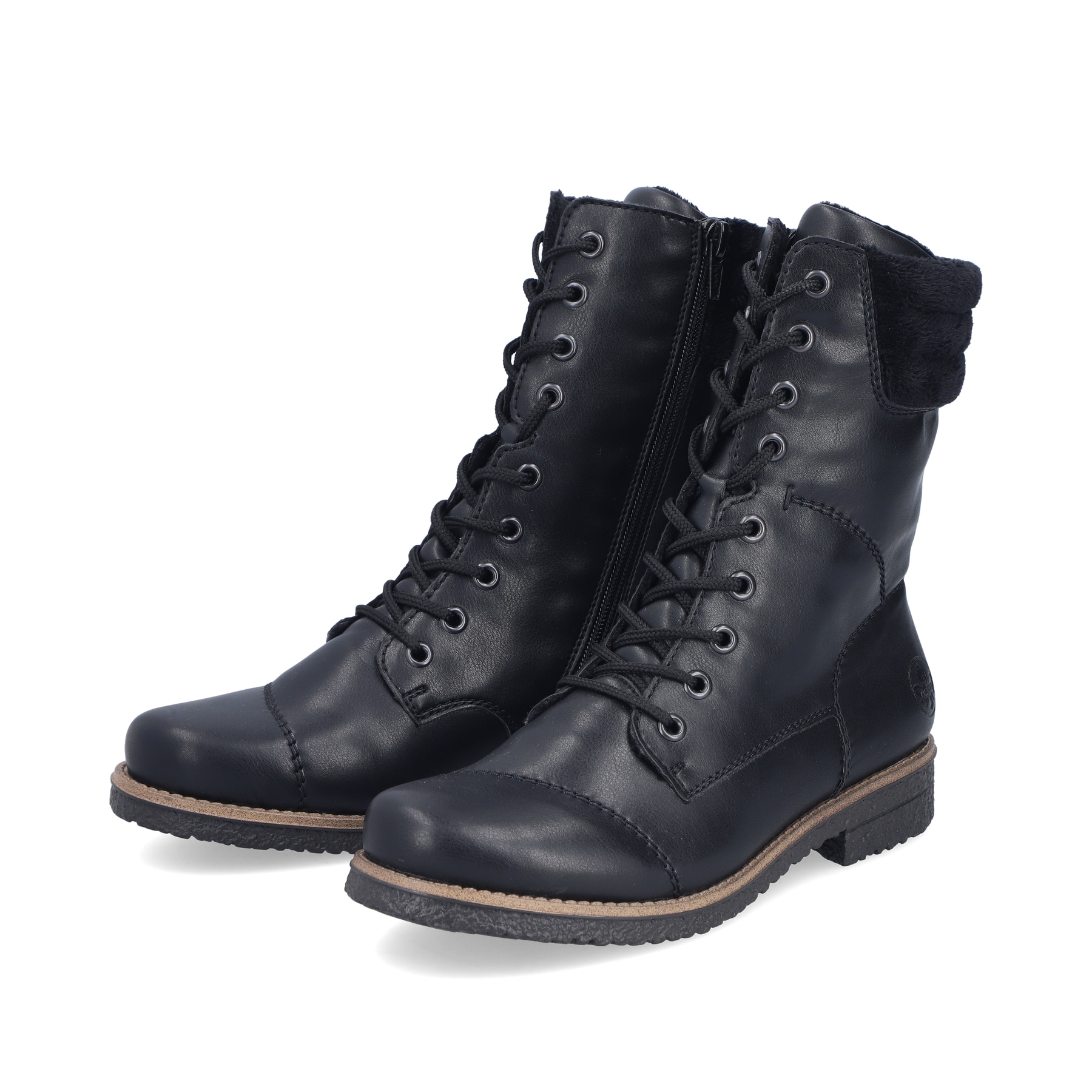 Schwarze Rieker Damen Schnürstiefel 73570-00 mit einem Reißverschluss. Schuhpaar seitlich schräg.