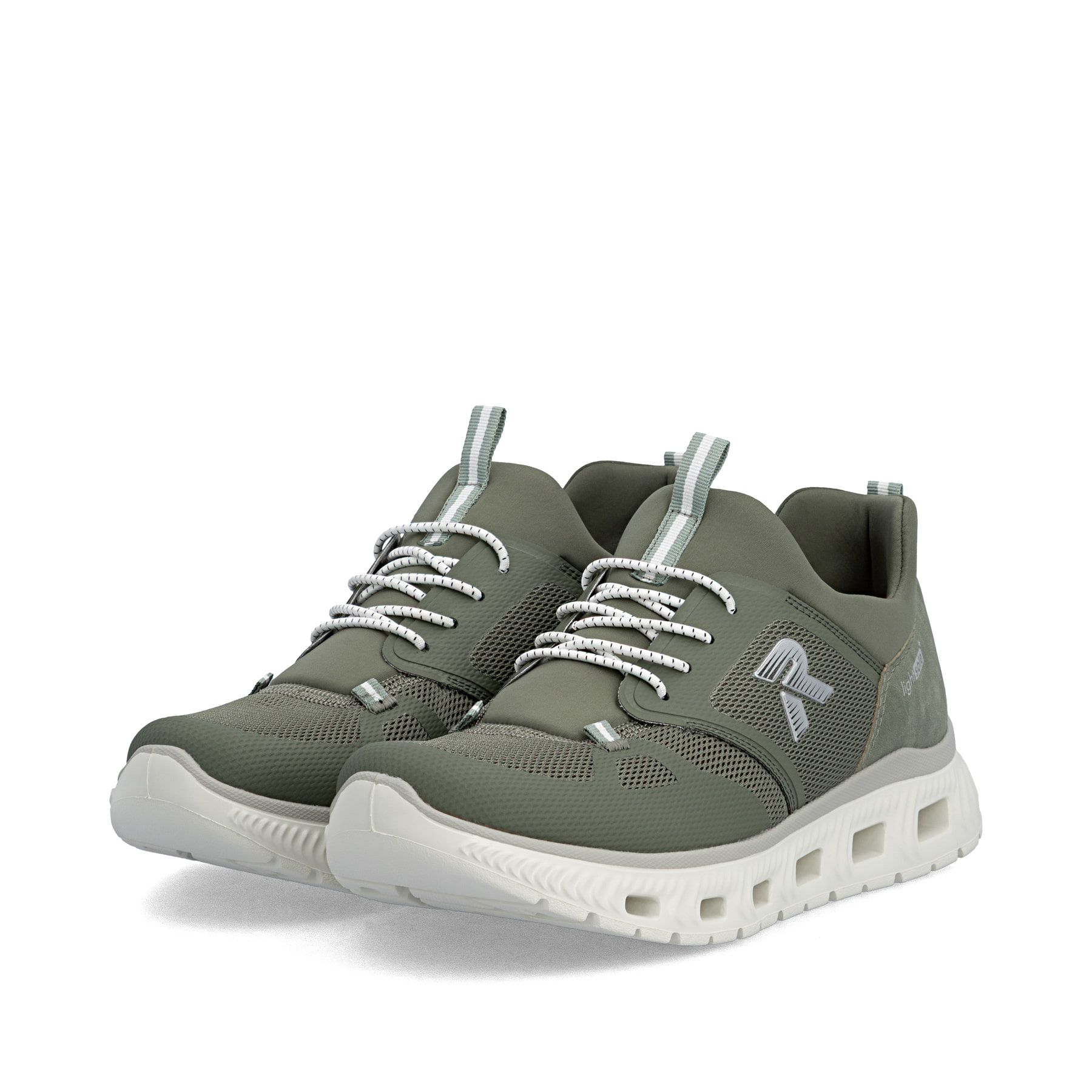 Vegane, oliv-weiße Rieker Damen Slipper M6078-54 mit einem Gummizug. Schuhpaar seitlich schräg.