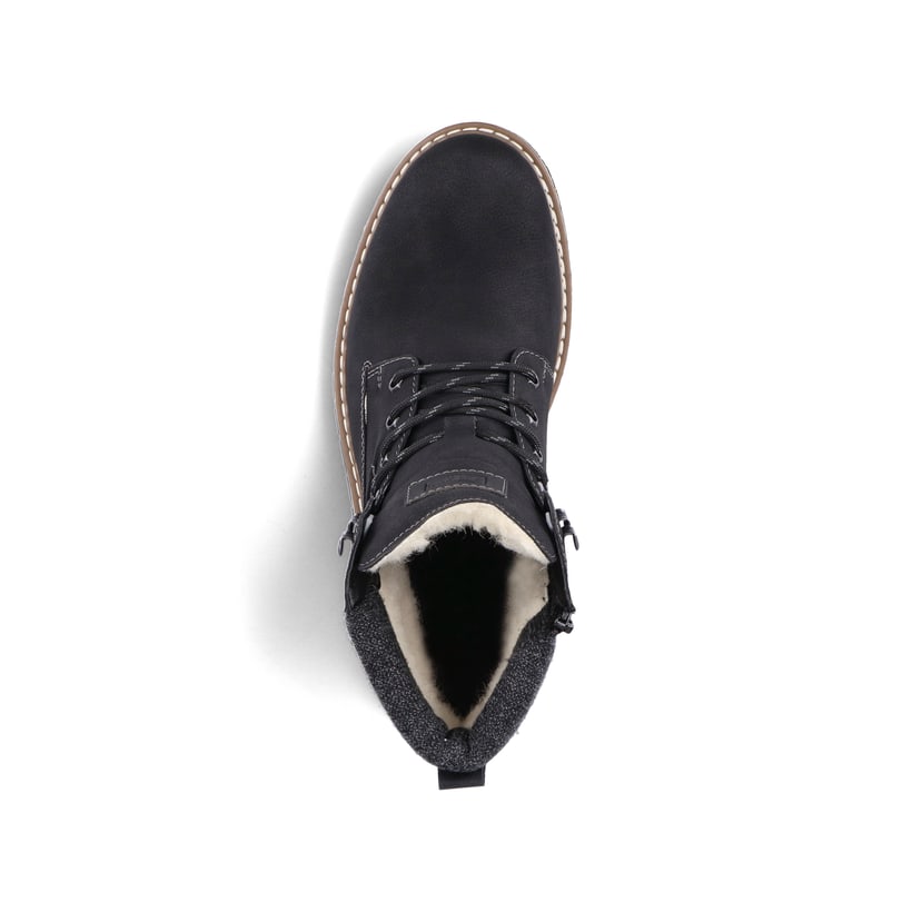 Tiefschwarze Rieker Herren Schnürstiefel F3832-00 mit einer robusten Profilsohle. Schuh von oben