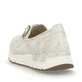 Beige Rieker Damen Loafer 58944-61 mit Deko-Kette sowie einem Gummizug. Schuh von hinten.