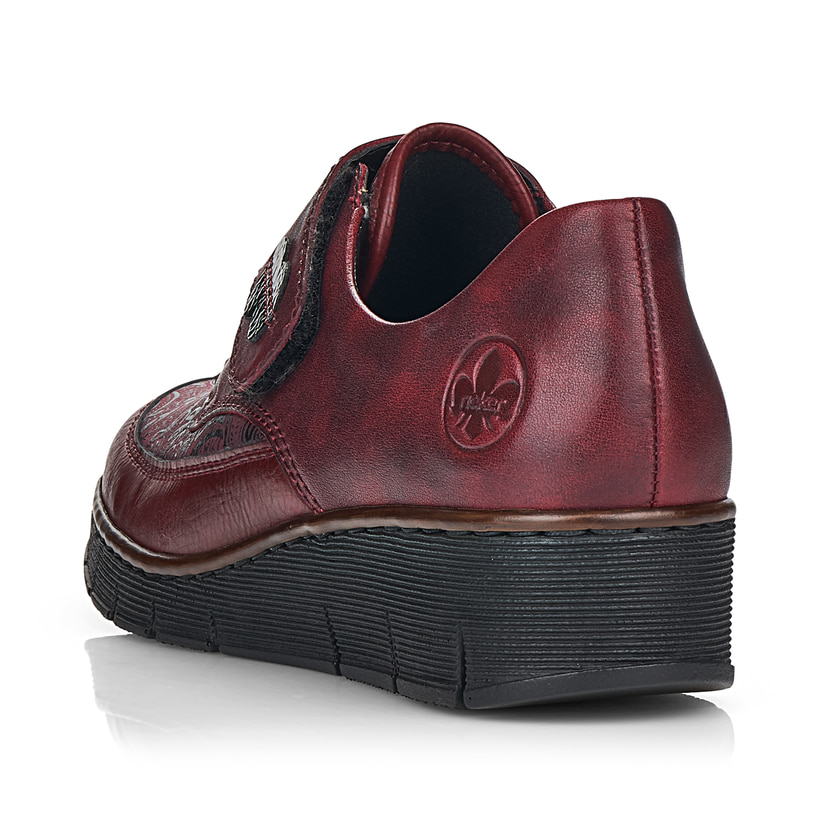 Mocassins Rieker rouges femme 537C0-35 en cuir lisse avec motif cachemire. Chaussure vue de dessus.