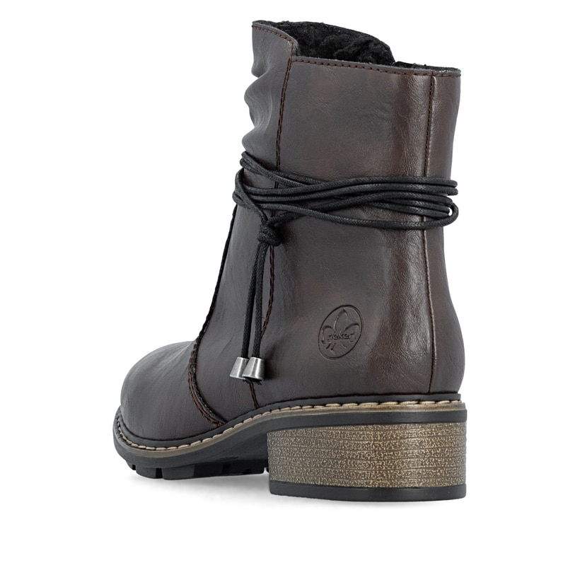 Dunkelbraune Rieker Damen Stiefeletten 77263-25 mit dekorativer Kordel. Schuh von hinten.