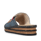 Blaue Rieker Damen Pantoletten 62970-14 mit einem Gummizug. Schuh von hinten.