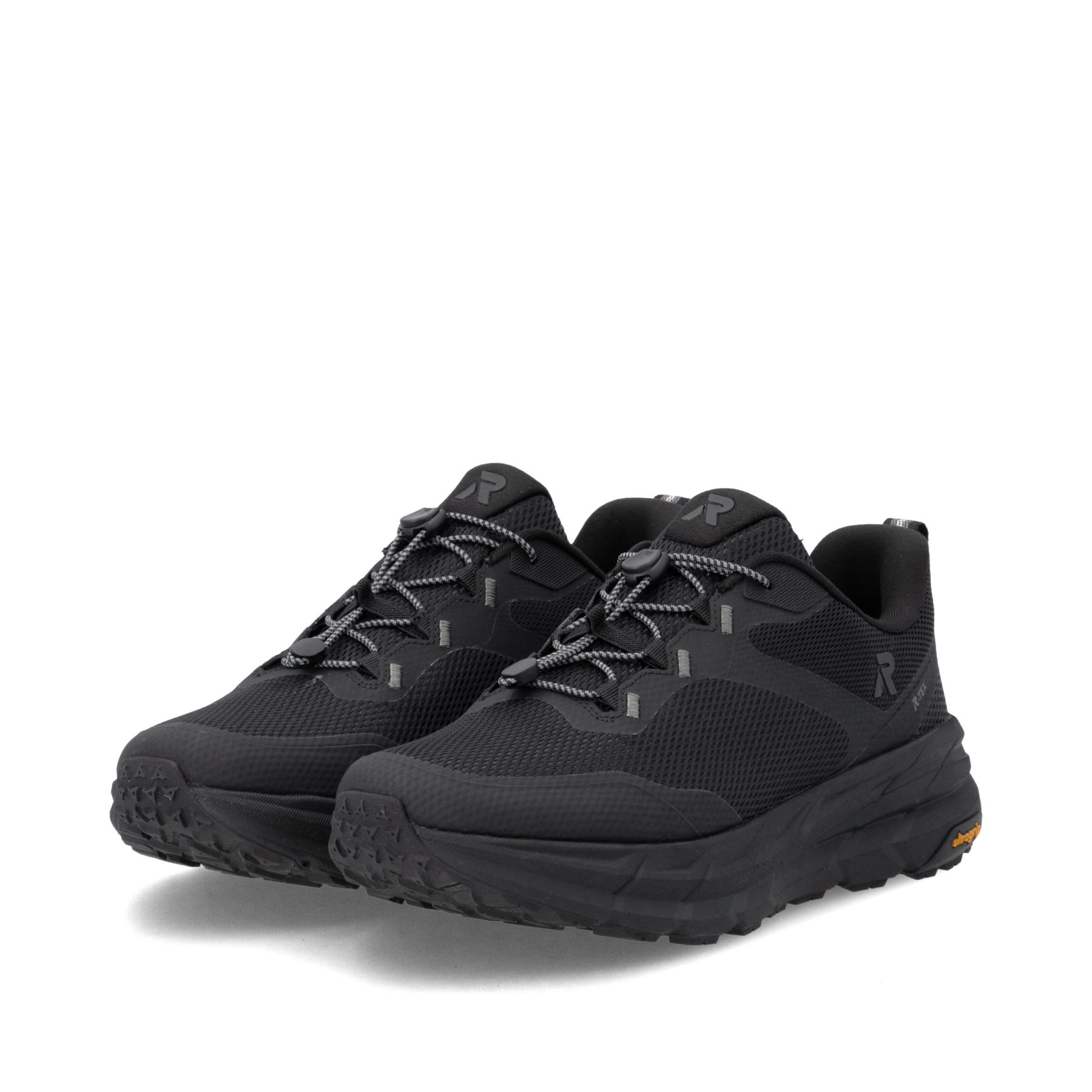 Schwarze Rieker Sport Herren Sneaker Low U4502-00. Schuhpaar seitlich schräg.