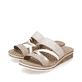 Beige Rieker Damen Pantoletten V3652-94 mit Klettverschluss sowie leichter Sohle. Schuhpaar seitlich schräg.