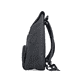 Sac Ã  dos Rieker H5102-01 noir avec rabat Ã  fermeture magnétique, compartiment rembourré pour ordinateur portable et bretelles ajustable. Côté gauche.