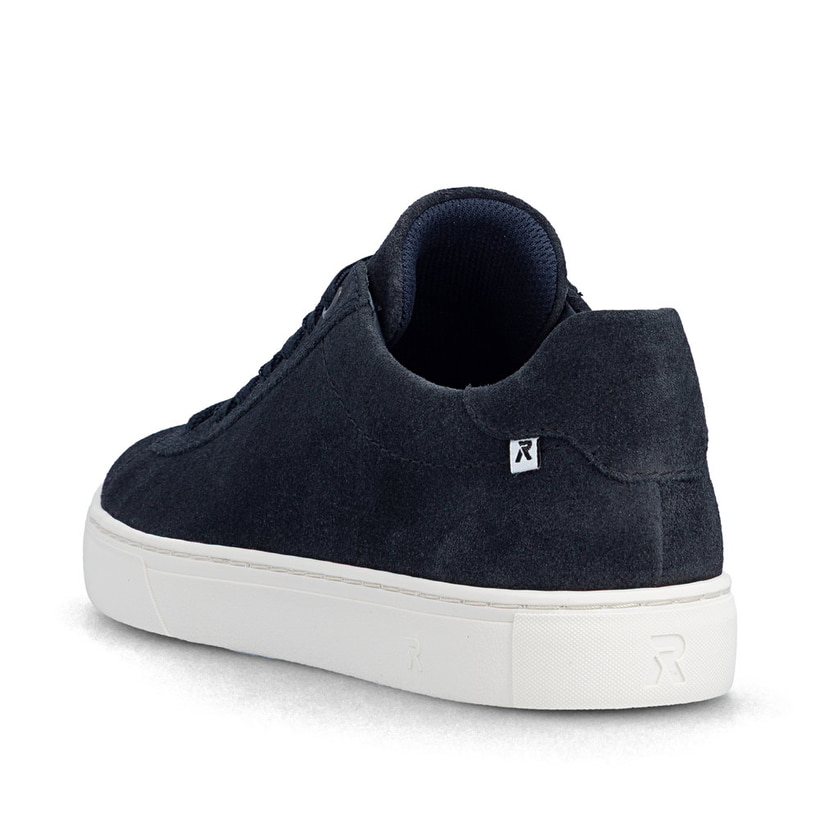 Dunkelblaue Rieker Herren Sneaker Low U0701-14 aus Rauleder mit einer Schnürung. Schuh von hinten.