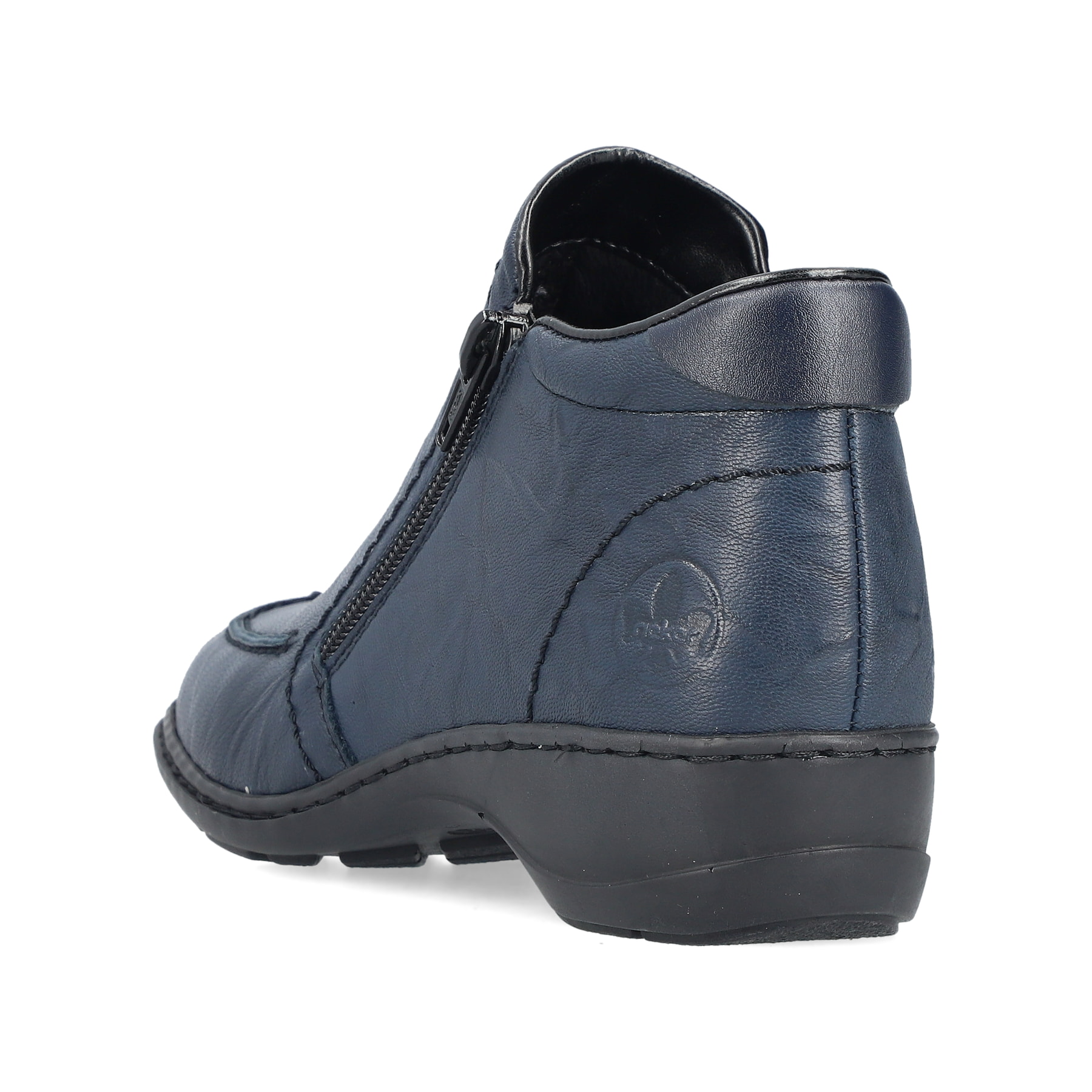 Blaue Rieker Damen Kurzstiefel 58386-14 aus Glattleder mit einem Reißverschluss. Schuh von hinten.