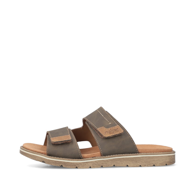 Braune Rieker Herren Pantoletten 24394-25 mit modernen Ziernähten. Schuh Außenseite.